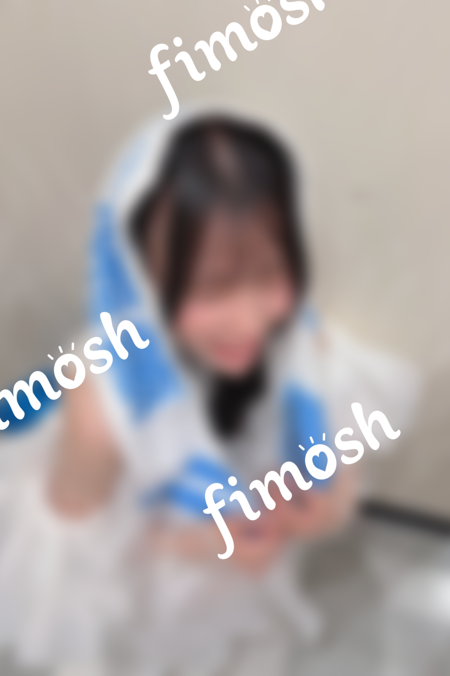 頭を撫でられたゆみのちゃん🐶🐾